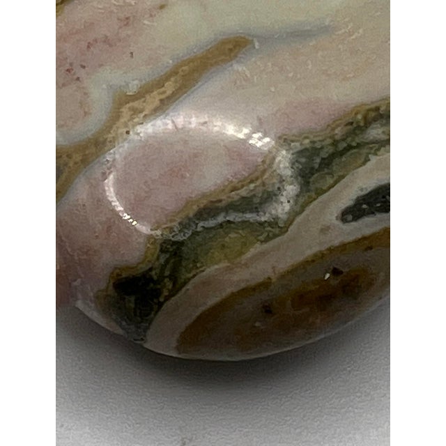 Almond Vintage Pocket Size Teardrop Shape Jasper Snuff Bottle For Sale - Image 8 of 10