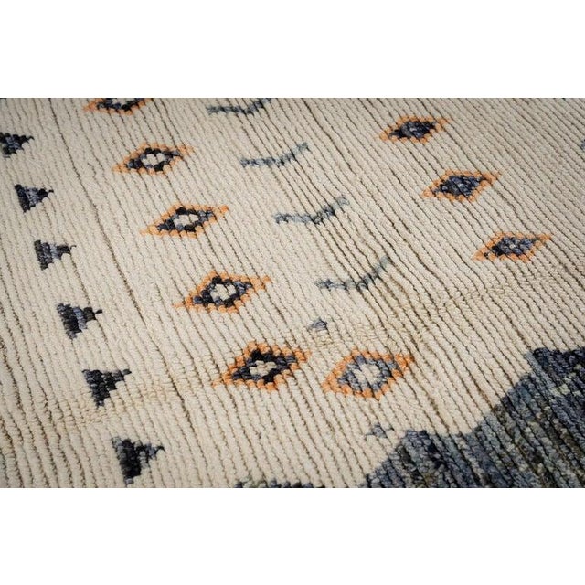 Ivory 6x9 Gray Hand-Knotted Wool Diamond Field Tribal Modern Carpet Rug For Sale - Image 8 of 10