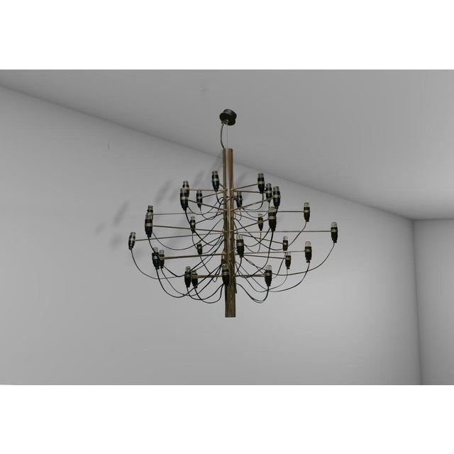 Mid-Century Modern Model 2097/30 Chandelier by Gino Sarfatti for Arteluce, Italy, 1960s For Sale - Image 3 of 10