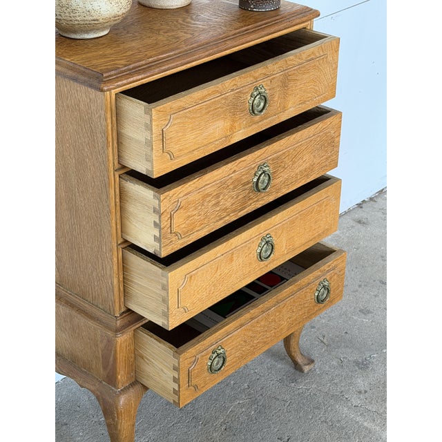 Mid 20th Century Danish Quartersawn Oak Chest of Drawers by Henning Kjærnulf, 1960s For Sale - Image 5 of 9