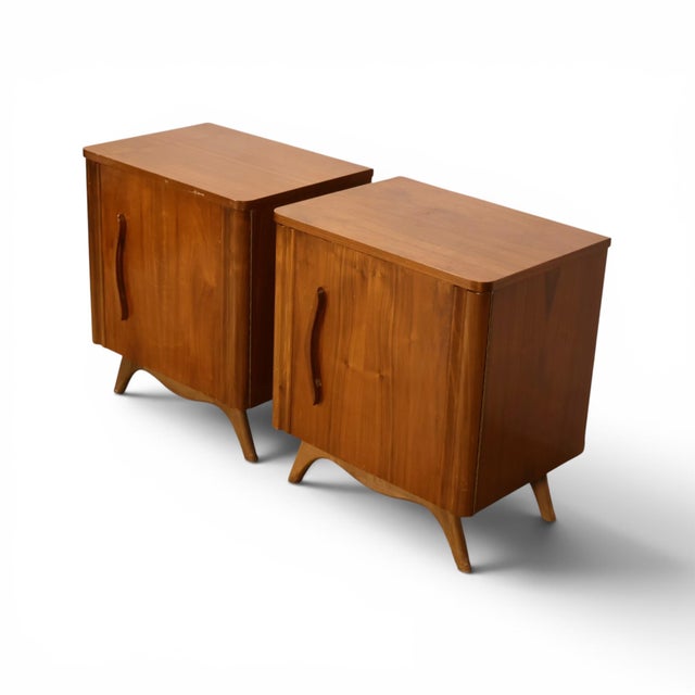 Young Manufacturing Vintage Sculptural Mid Century Modern Pair of Nightstands C. 1960s, Attrbiuted For Sale In New York - Image 6 of 14