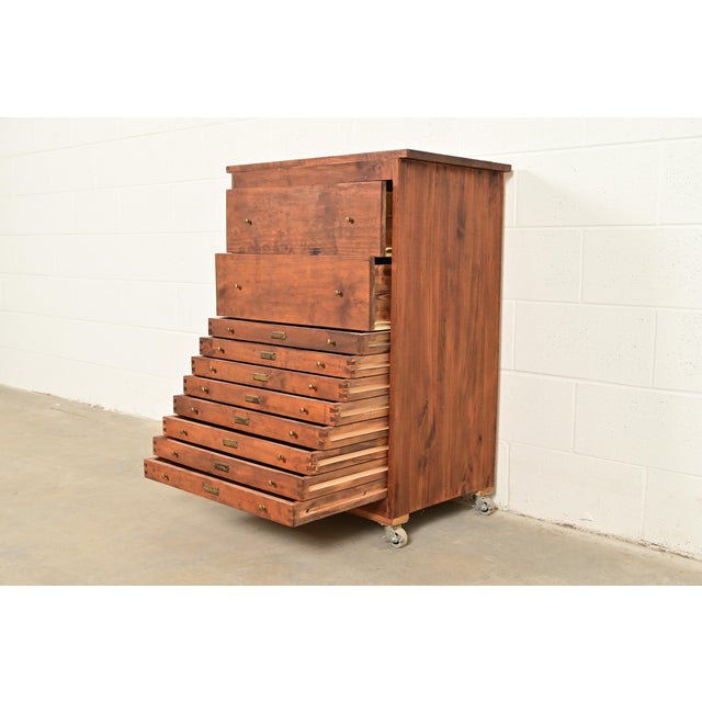 Early 20th Century Antique Arts & Crafts Walnut 10-Drawer Flat File Cabinet, Circa 1900 For Sale - Image 5 of 16