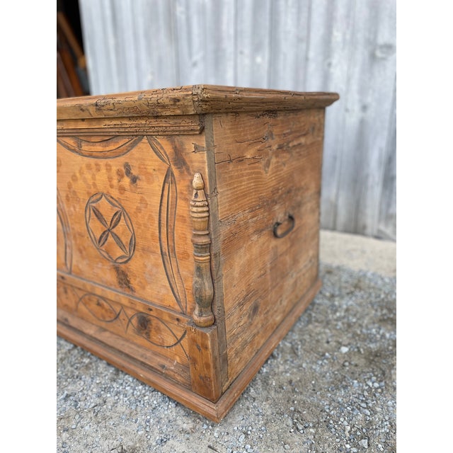 English Pine Blanket Chest For Sale - Image 3 of 12