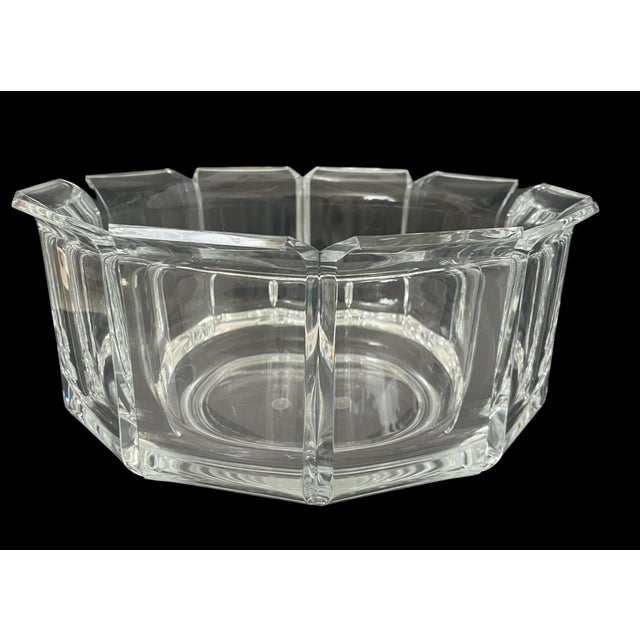 Mid-Century Modern Vintage Lucite William Bounds Grainware Regal Large 12” Serving Salad Bowl MCM For Sale - Image 3 of 8