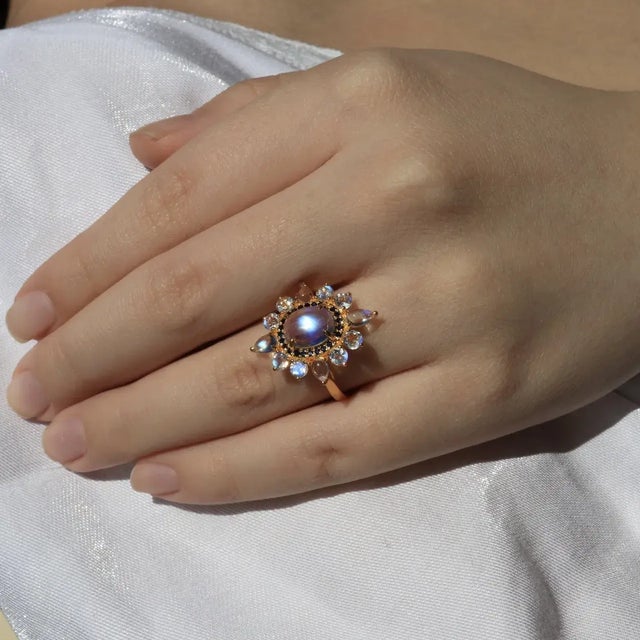 Kai Moonstone Sapphire Cocktail Ring in 14k Solid Gold, size 10 For Sale In Los Angeles - Image 6 of 12