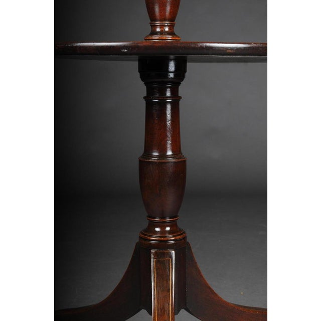 Wood English Victorian Side Table in Mahogany, 19th Century For Sale - Image 7 of 16