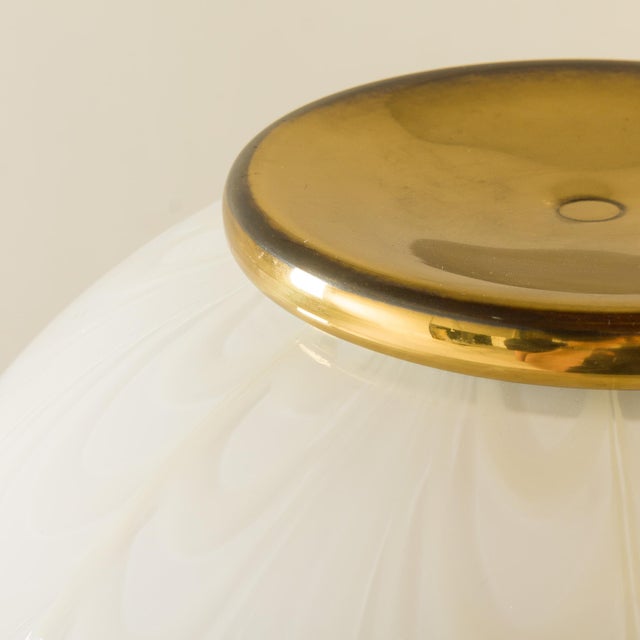 Ivory Murano Glass and Brass Lamp, Italy 1980s by Romeo Rega for F. Fabbian For Sale - Image 8 of 11