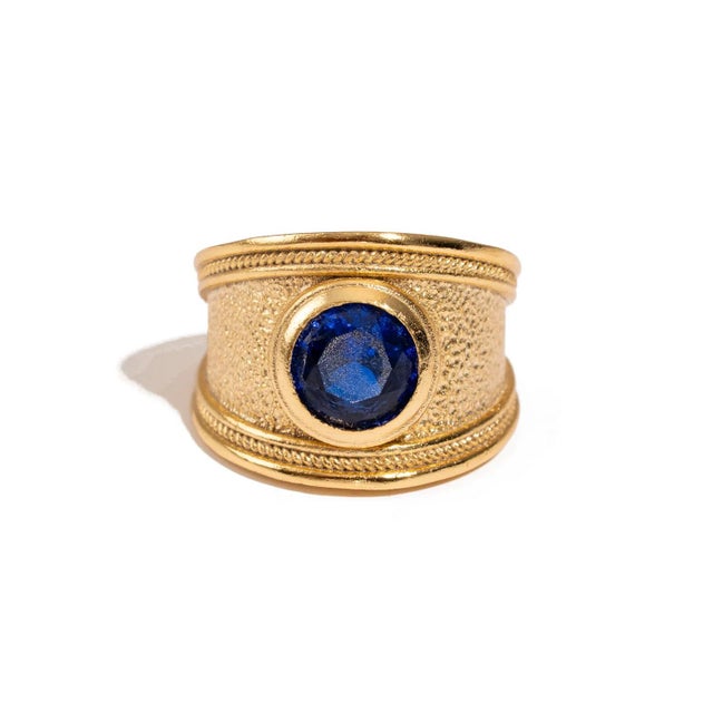 Metal Majestic Sapphire Gold Statement Ring, Size 8 For Sale - Image 7 of 7