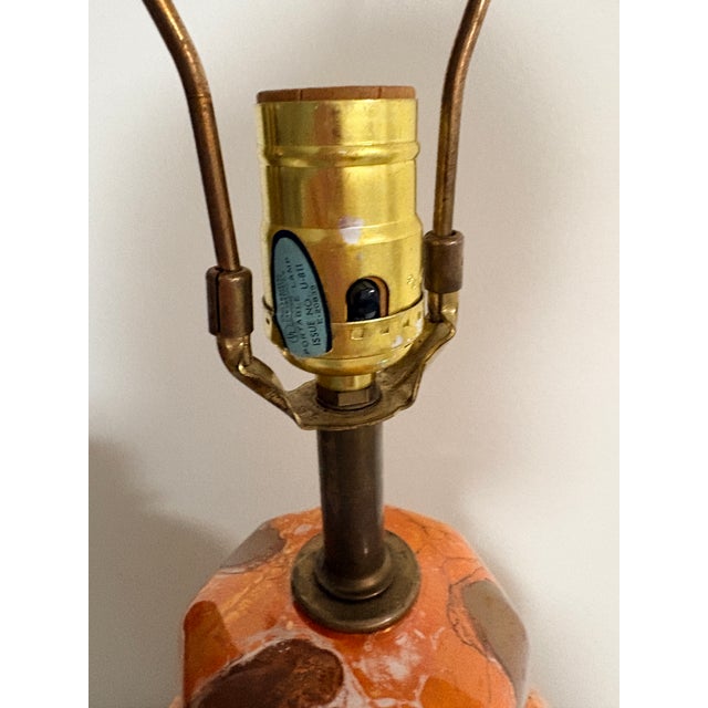 Vintage Marbled Onyx Style Table Lamp in Warm Amber & Cream With Brass Base For Sale In Detroit - Image 6 of 11