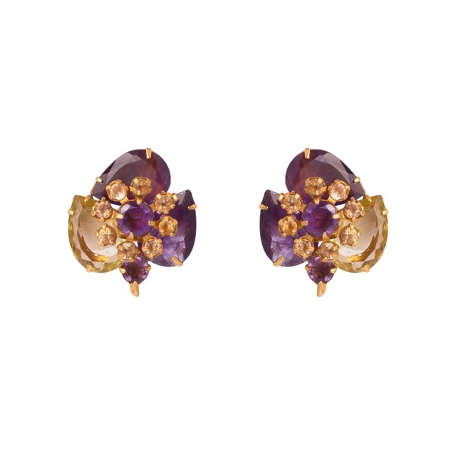 Introducing the Jazmine Studs, meticulously fashioned from semi-precious stones. These studs feature a unique vintage...