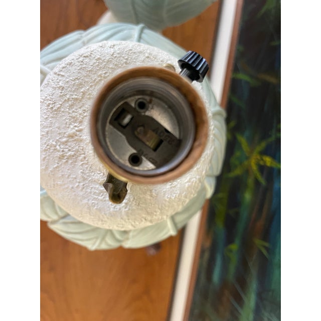 Vintage Sculptural Plaster Leaf Relief Table Lamps, Textured White Organic Modern Hollywood Regency 23.5” - A Pair For Sale - Image 9 of 12