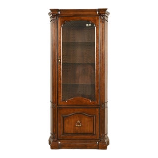 Davis Cabinet Co. French Regency Louis XVI Carved Cherry Wood Lighted Bookcase or Display Cabinet, Circa 1960s For Sale