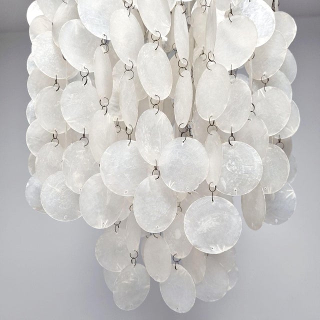 Verner Panton Mid-Century Modern Fun 1DM Shell Chandelier by Verner Panton for Lüber, Switzerland, 1960s For Sale - Image 4 of 10