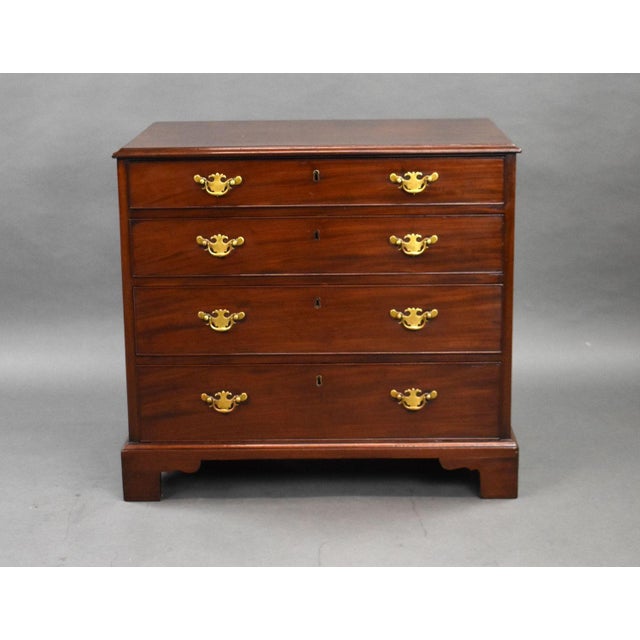 George II Mahogany Dressing Chest of Drawers, 1750s For Sale - Image 3 of 11