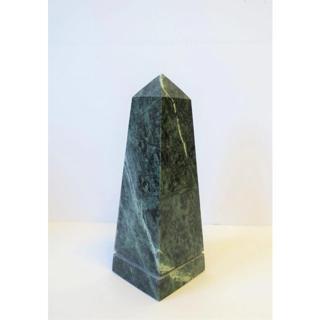 Italian Modern Verde Green Marble Obelisk Sculpture, circa 1970s For Sale In New York - Image 6 of 13