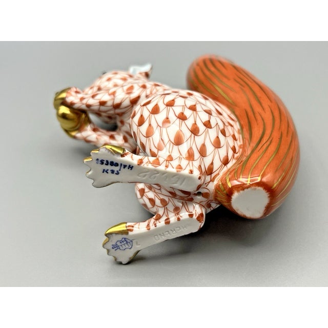 Ceramic Vintage MCM Herend Rust Fishnet Squirrel Figurine For Sale - Image 7 of 7