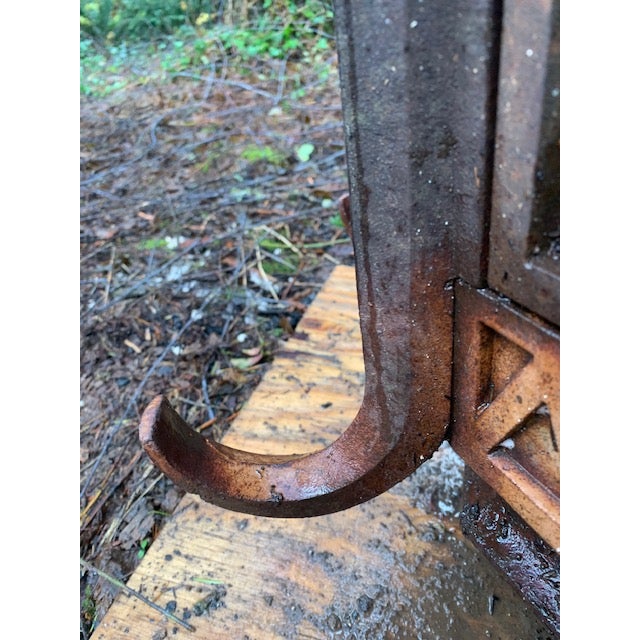 Mid 20th Century Massive Vintage Wrought Iron Architectural Lantern – Estate Courtyard / Outdoor Garden Light For Sale - Image 5 of 6