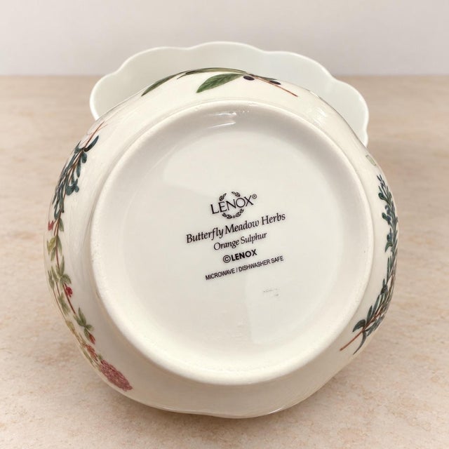Italian Lenox Butterfly Meadow Herbs Scalloped Bowls – Set of 2 For Sale - Image 3 of 7
