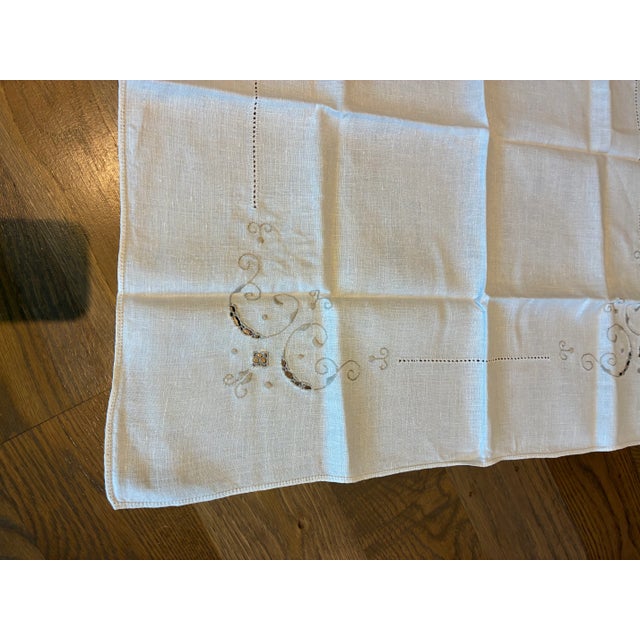 Traditional 31'x31' Square Linen Vintage Table Topper For Sale - Image 3 of 3