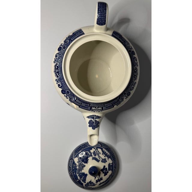Mid 20th Century Vintage Blue Willow Teapot – Made in England Cobalt Transferware For Sale - Image 5 of 9