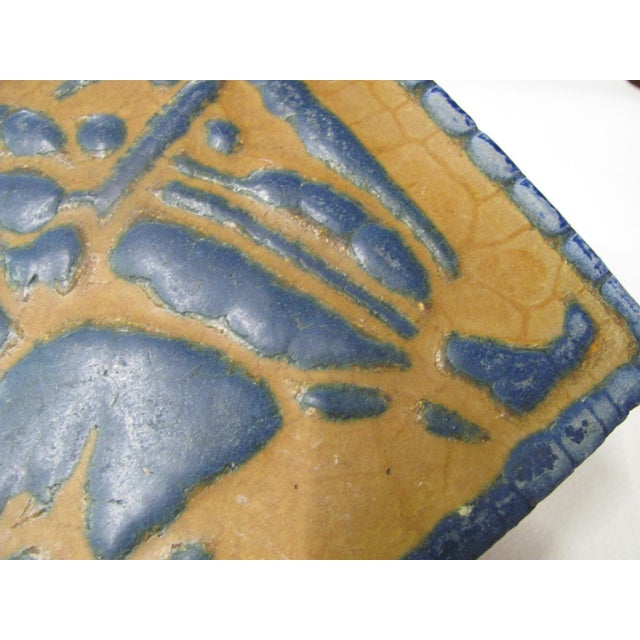 Yellow Rare Grueby Pottery 6" X 6" Fiddler Tile in Blue and Yellow Glazes 1905 For Sale - Image 8 of 12