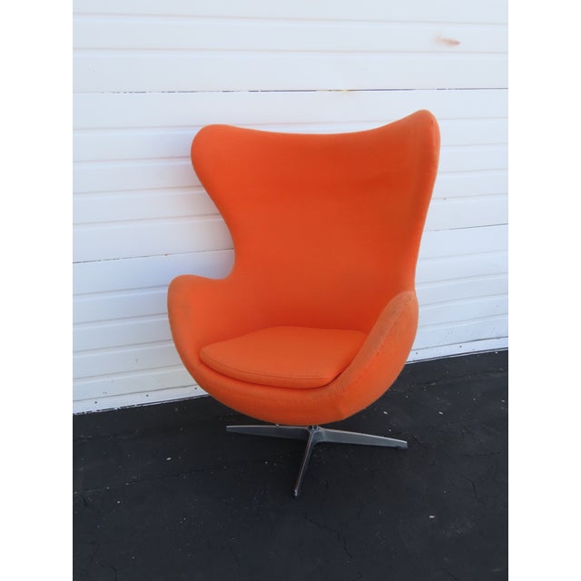 Metal Mid Century Modern Swivel Rocking Orange Egg Chair Fritz Hansen Style 6608 For Sale - Image 7 of 18