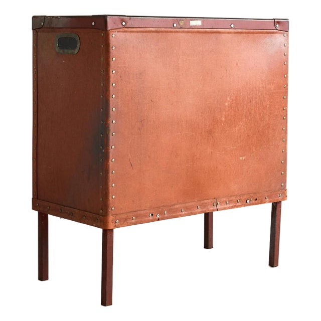 Italian Industrial Hamper Accented With Nailheads, Milan, 20th Century For Sale