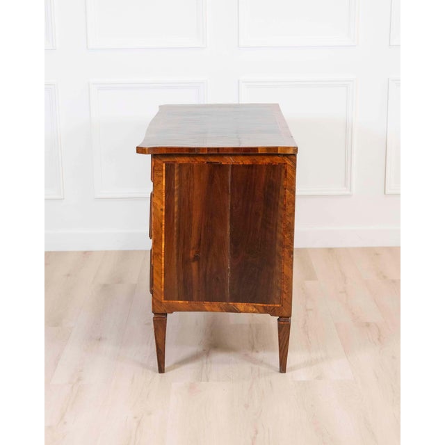 18th Century Emilian Louis XVI Walnut Chest of Drawers For Sale - Image 4 of 8