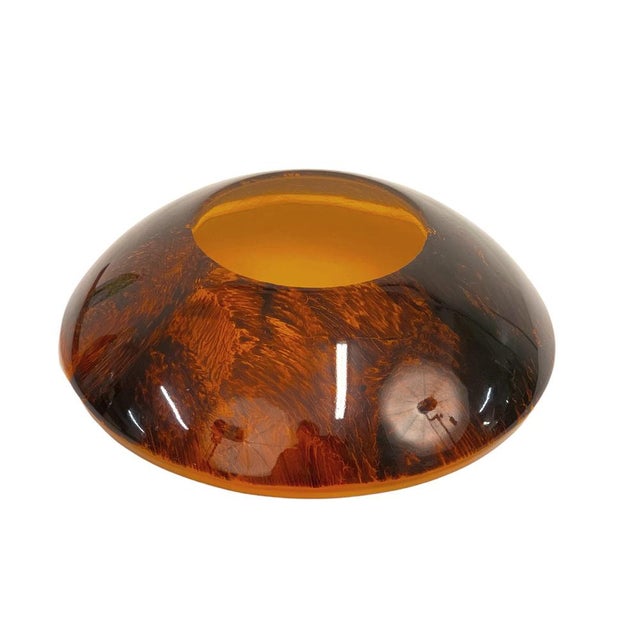 Mid-Century Round Italian Tortoiseshell Acrylic Centerpiece in the Style of Christian Dior, 1970s For Sale - Image 10 of 17