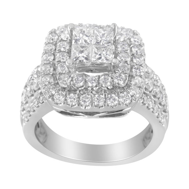 Contemporary 14KT White Gold Round and Princess Diamond Ring (2 1/4 cttw, H-I Color, SI1-SI2 Clarity) - Size 7 For Sale - Image 3 of 6