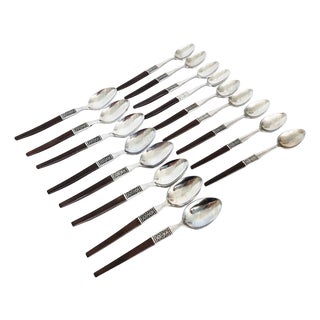 Vintage Ekco Eterna "La Joya" Pattern Spoons, 2 Sizes, 17 Pieces For Sale