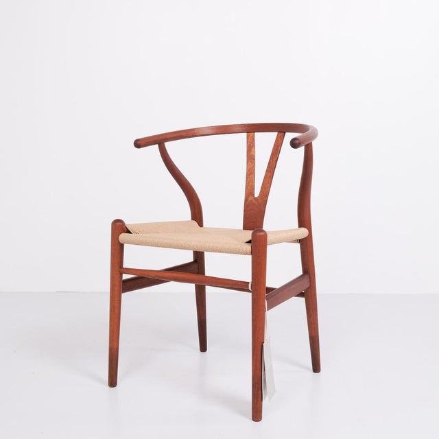 Model CH24 Wishbone Chairs in Mahogany and Wicker by Hans J. Wegner for Carl Hansen & Søn, 1990s, Set of 4 For Sale - Image 3 of 13