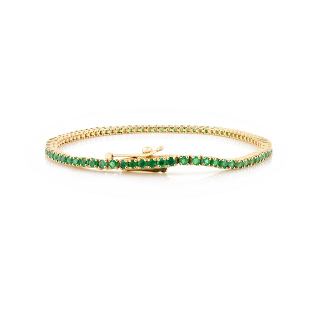 Prong Set Emerald Tennis Sleek Bracelet in 18k Yellow Gold For Sale - Image 4 of 12