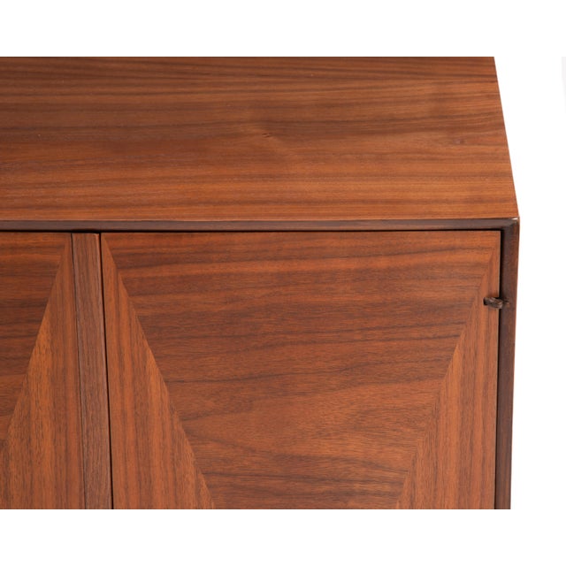 Ramseur Furniture Mid Century Walnut Brass Diamond Front Cabinet Credenza Unmarked For Sale - Image 13 of 14