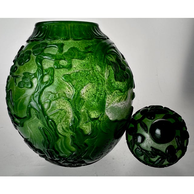Early 20th Century Carved Green & White Cameo Peking Glass Ginger Jar For Sale In Los Angeles - Image 6 of 13