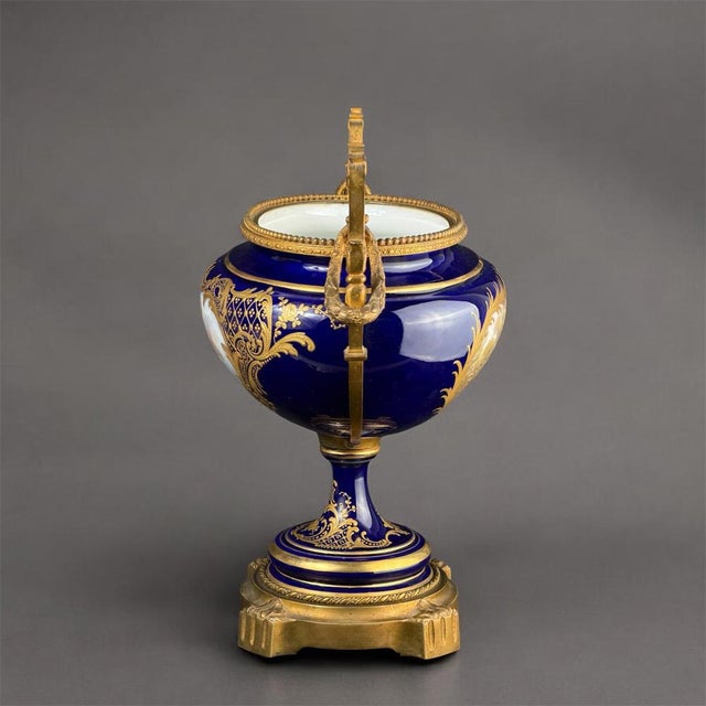 French Cobalt Blue Porcelain Urn Vase by Delinière, 1880-1900 For Sale - Image 4 of 13