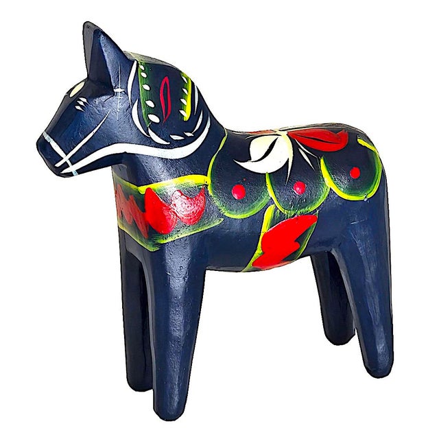 Offered is a traditional Swedish Dalah ("Dalahemslöjd") horse figurine made of whittled wood and hand painted traditional...