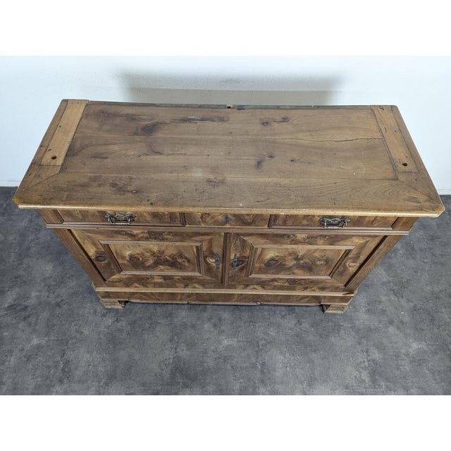 Louis Philippe Sideboard in Walnut and Walnut Burl For Sale - Image 4 of 12