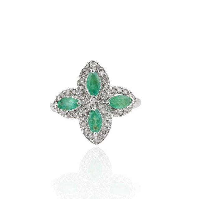 925 Sterling Silver Floral Clover Cocktail Emerald & Diamond Ring, Size 8.5 For Sale - Image 6 of 12