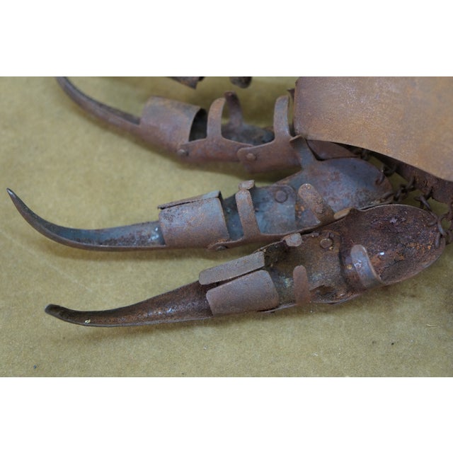 Early 20th Century 2 Antique Cantonese Tiger Claw Armored Metal Combat Spiked Gloves Chinoiserie For Sale - Image 5 of 10