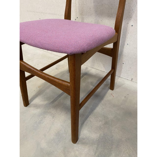 Model 62 Dining Chair attributed to Ib Kofod-Larsen For Sale - Image 11 of 12