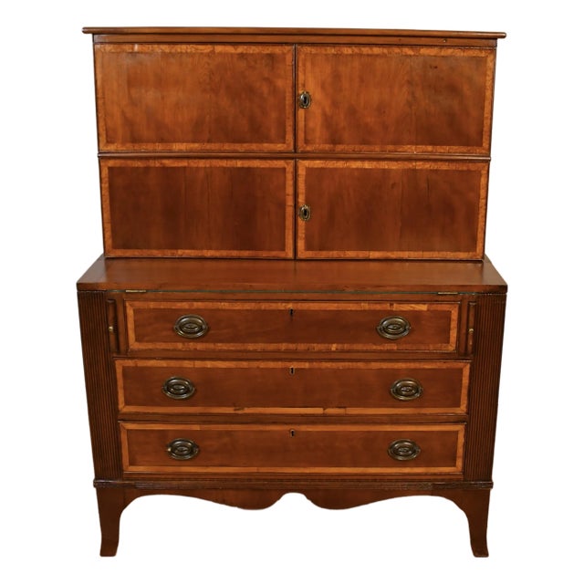 19th American Federal Mable Wood Secretary Desk With Bookcase Top c.1870 For Sale