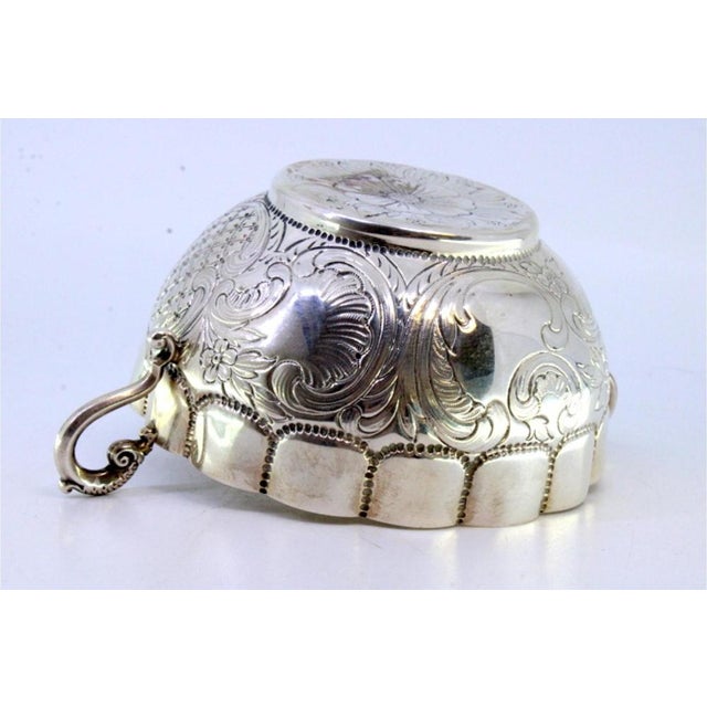 Silver Cup with Engraved Floral Motifs and Openwork Handles For Sale - Image 4 of 7