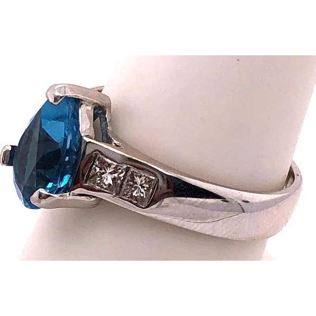 Contemporary 18 Karat White Gold Blue Topaz Center With Diamond Accents Ring 0.72 TDW, Size 6.5 For Sale - Image 3 of 8