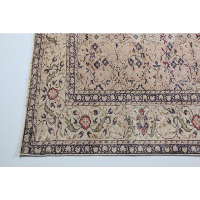 This listing is for an exceptional vintage handmade Turkish rug coming from Kayseri.i can say the wool is like silky it is...