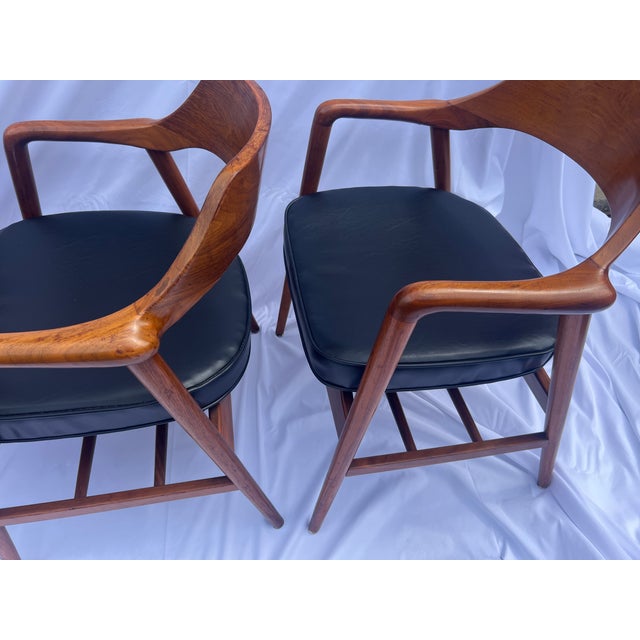 Mid 20th Century Vintage Mid Century W. H. Gunlocke Chair Co. Walnut Set of 4 Dining Chairs For Sale - Image 13 of 17