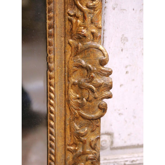 Gold 18th Century French Regence Carved Giltwood Wall Mirror With Cherub Crest For Sale - Image 8 of 11