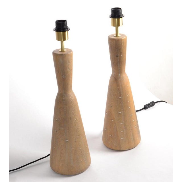 1980s Vintage Natural Tapered Solid Wood Brass Table Lamps Mid-Century Modern, Pair For Sale - Image 5 of 18