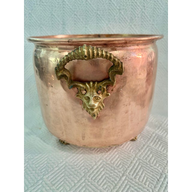 Early 20th Century Hammered Copper Jardinere With Brass Rams Head Handles and Lion Paw Feet For Sale - Image 4 of 10