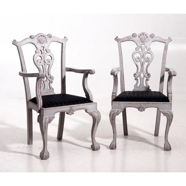 Fine set of large eight chairs (including two armchairs), richly carved, early 20th century armchairs: h. 105 w. 61 d. 48...